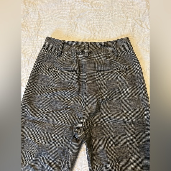 Aritzia | Wilfred | Tie-Front Check Pant — Black/Off White Plaid | Size 6 - Picture 7 of 14